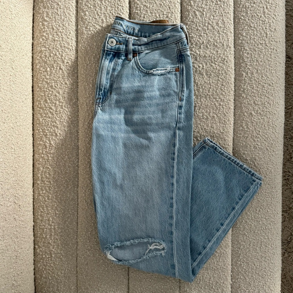 American Eagle 90's Straight Leg Jeans
